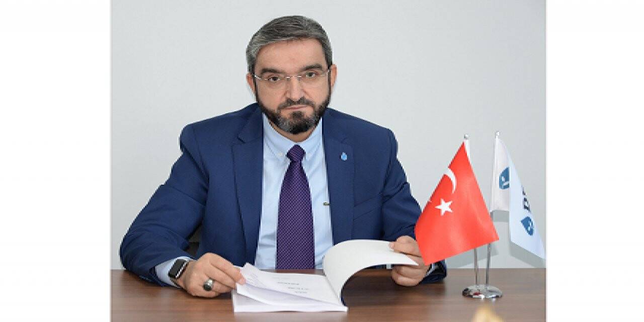 Karaca: İnsanlık aleminin  mimarları ancak ve ancak öğretmenlerdir