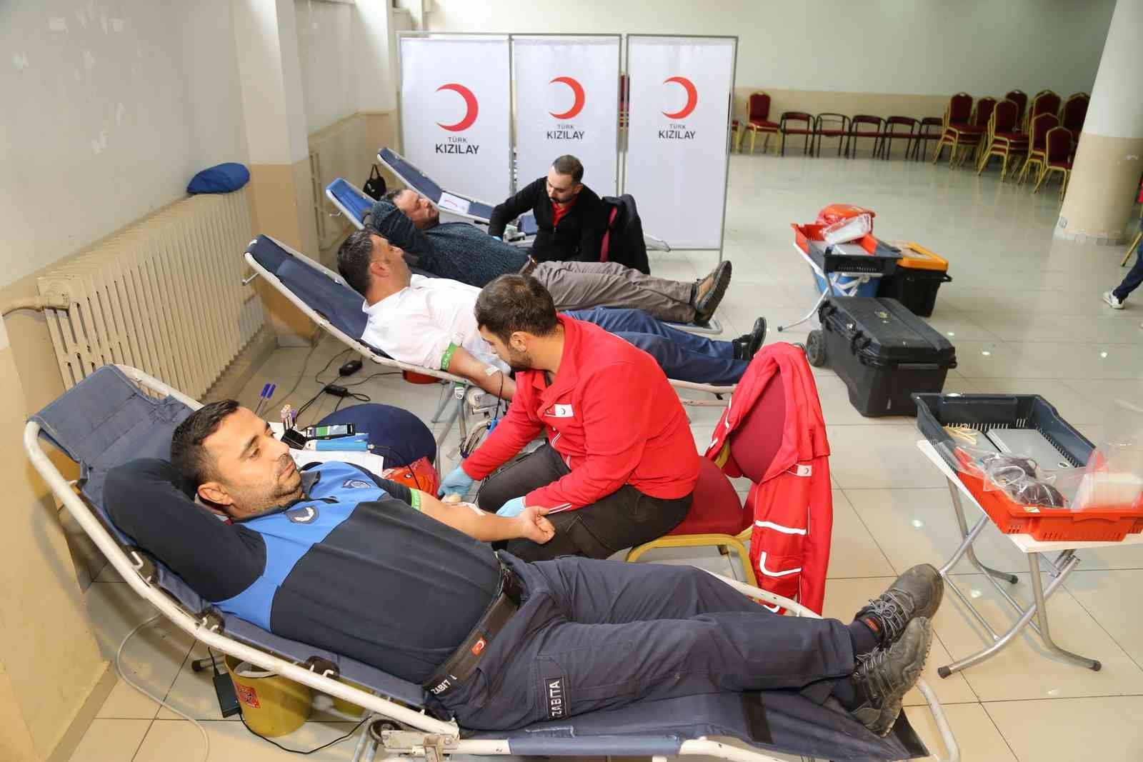 Hadim’de kan bağışı kampanyasına yoğun ilgi