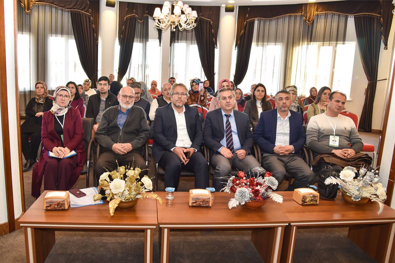 İl Milli Eğitim Müdürü Yiğit, rehber öğretmenlerle Sezai Karakoç'u andı