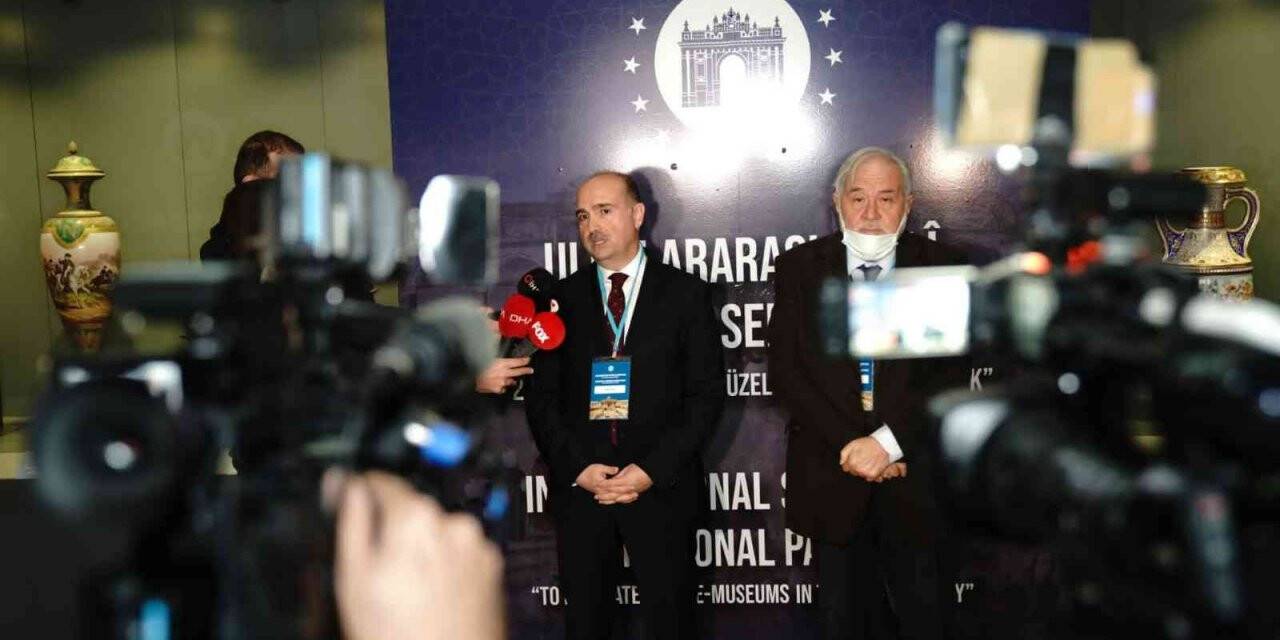 Topkapı Sarayı’nda Uluslararası ‘Saray-Müzeler’ Sempozyumu başladı