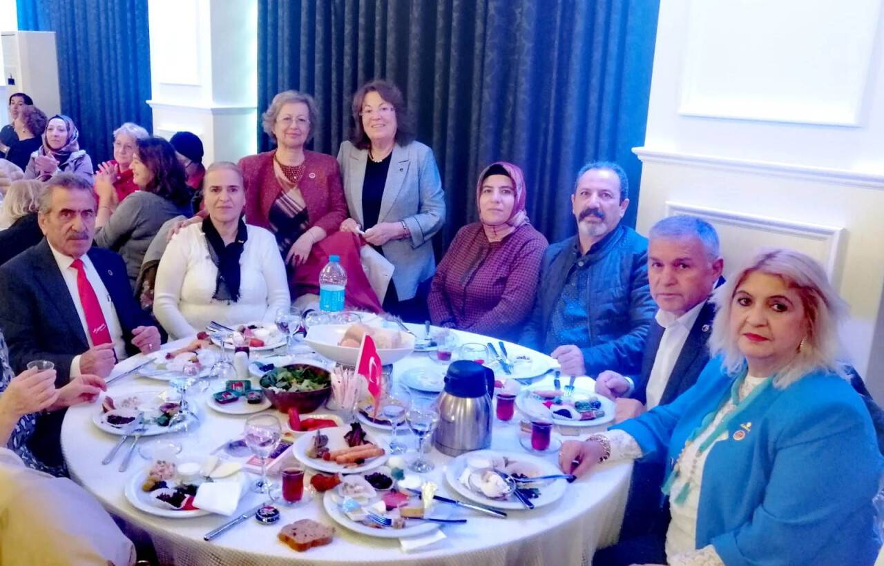 Türkiye emekliler derneği öğretmenleri buluşturdu