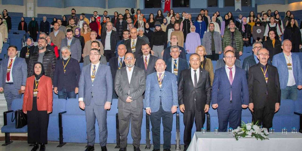 SÜ’de Uluslararası Savaş Yeri Arkeolojisi Sempozyumu başladı