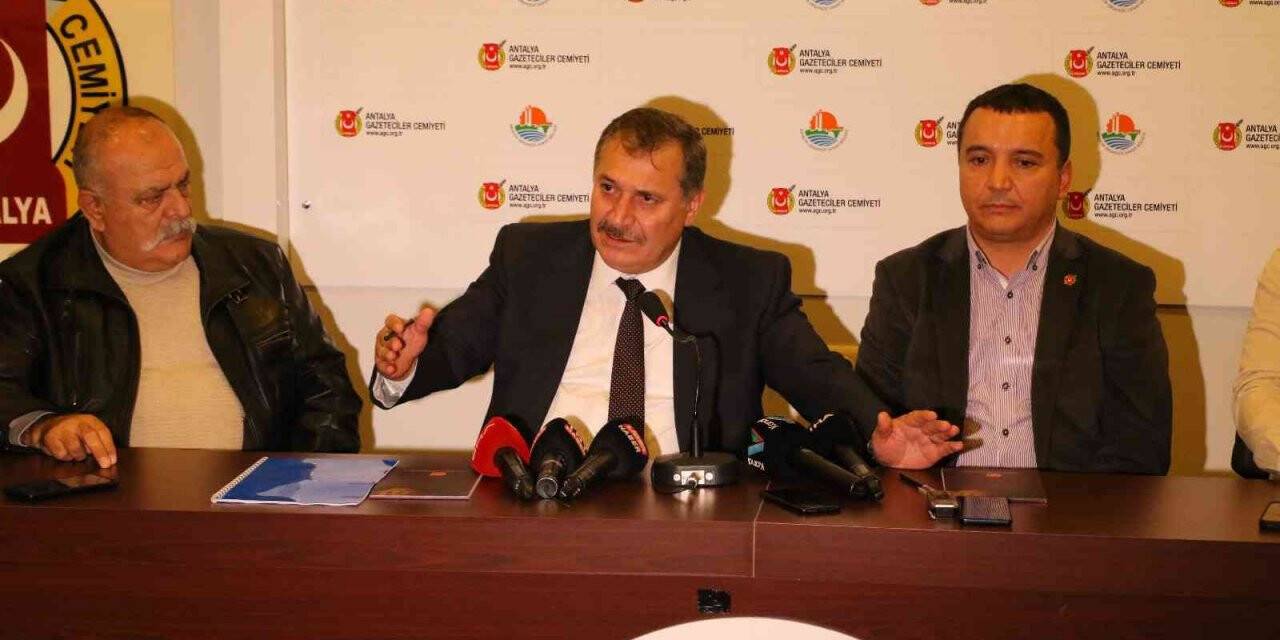 Antalya İl Emniyet Müdürü Çevik, Manavgat’taki çatışmanın detaylarını paylaştı