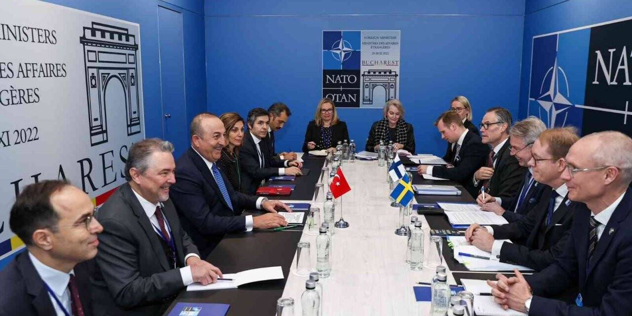 Bakan Çavuşoğlu, Üçlü Dışişleri Bakanları Toplantısına katıldı