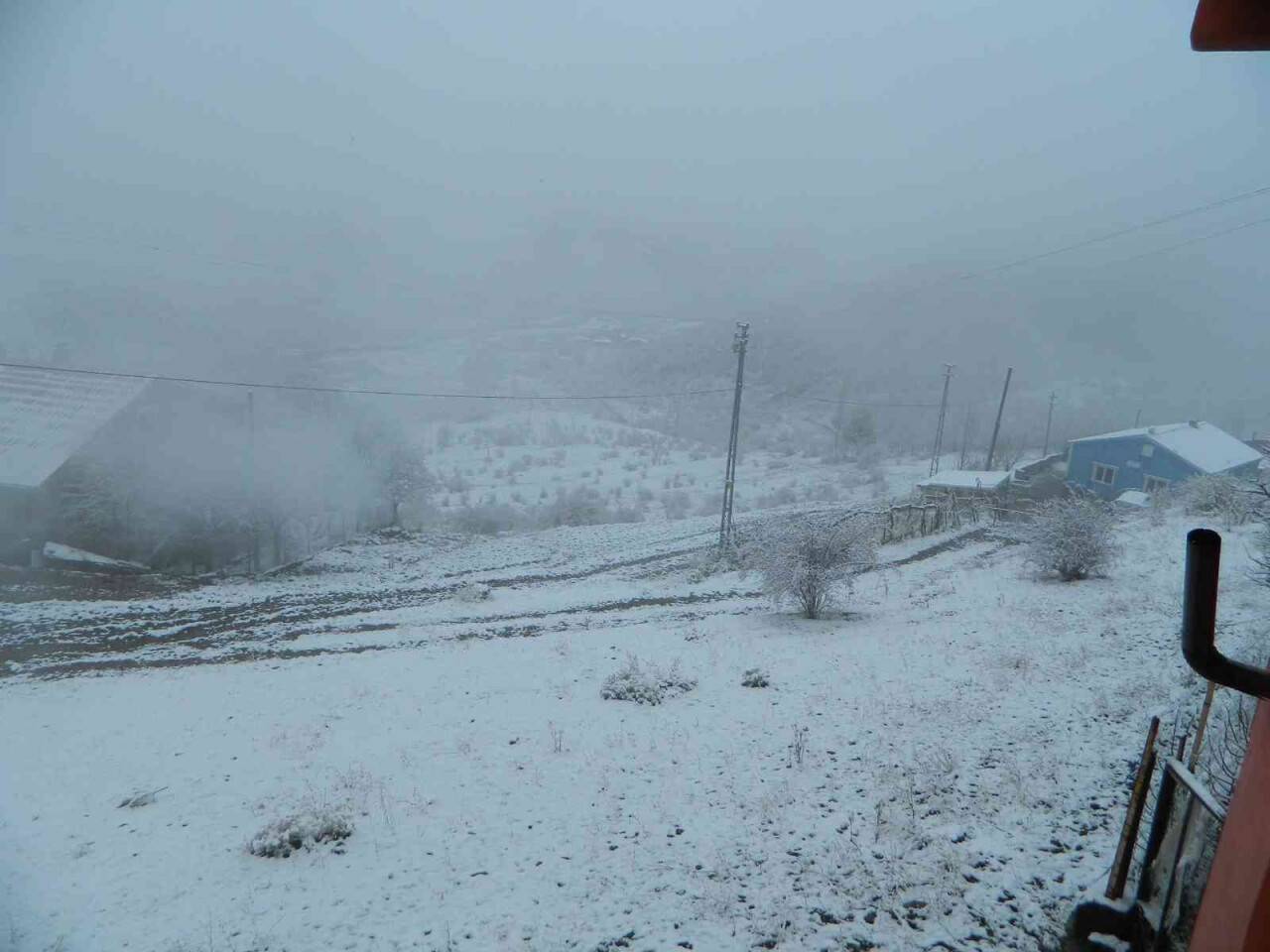 Posof vadisi beyaza büründü