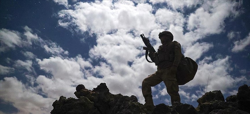 Taciz ateşi açan 5 PKK/YPG'li terörist etkisiz hale getirildi