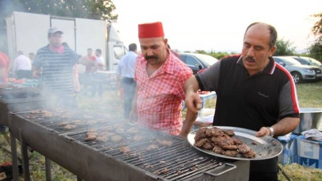 Uetd, Avusturya-Macaristan Sınırında İftar Verdi