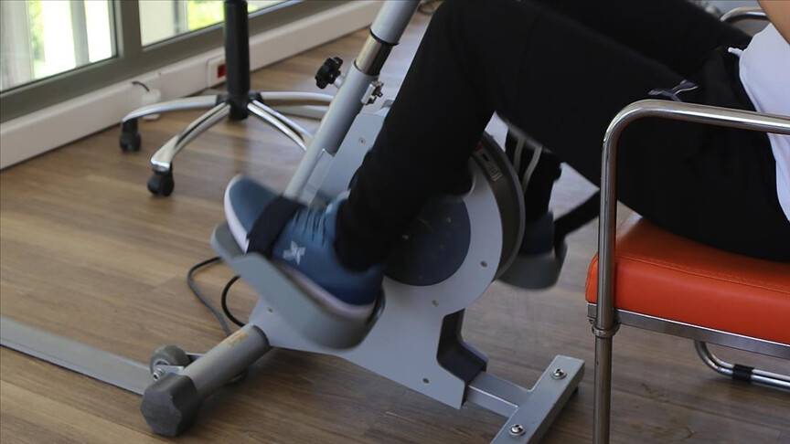 Fizik tedaviyle hayata döndü
