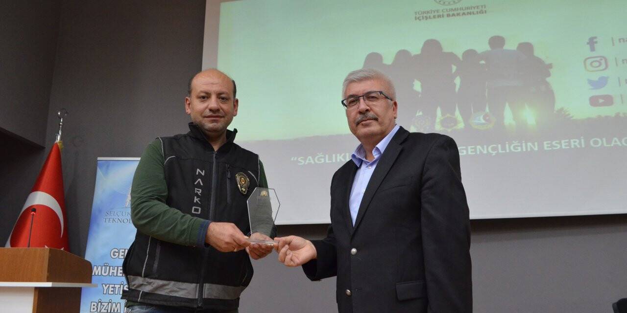 Selçuk Üniversitesinde “Tipografi” anlatıldı