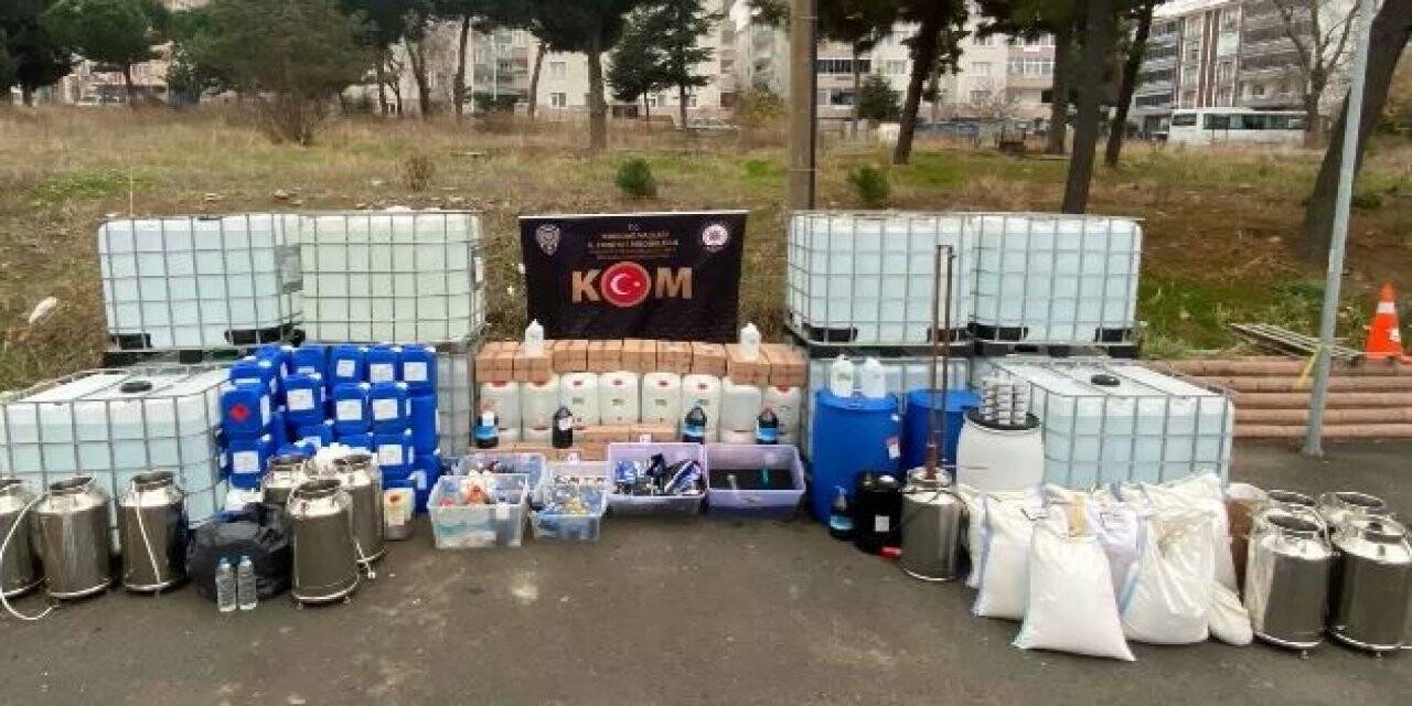 Yılbaşı öncesi 15 ton etil alkol ele geçirildi: 7 gözaltı