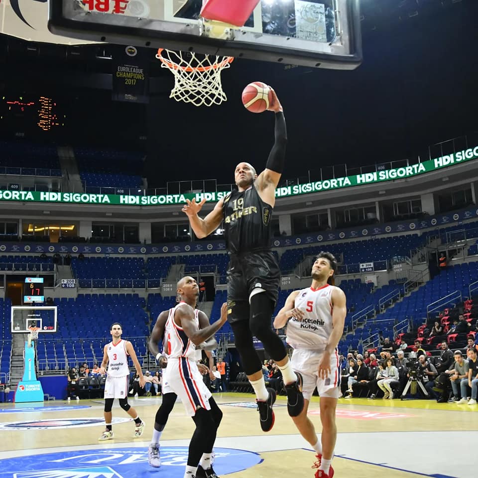 Bahçeşehir Koleji: 90 - AYOS Konyaspor Basketbol: 77