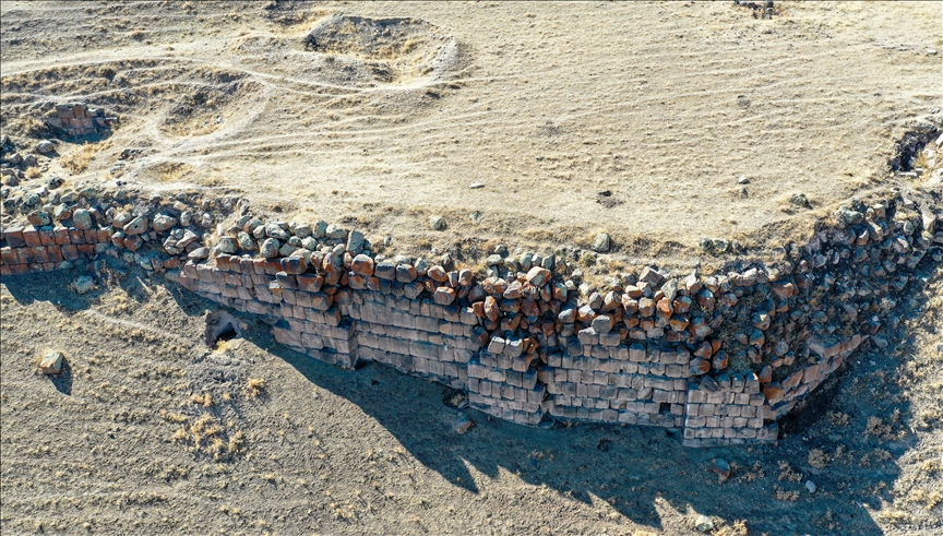 Körzüt Kalesi kalıntısında ikinci tapınak bulundu