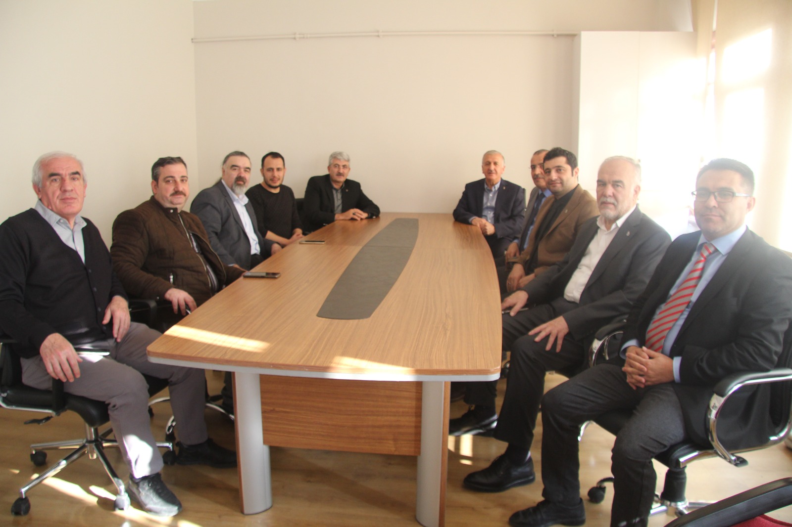 KSO Başkanı Büyükeğen , Gazeteciler Cemiyeti’ni ziyaret etti