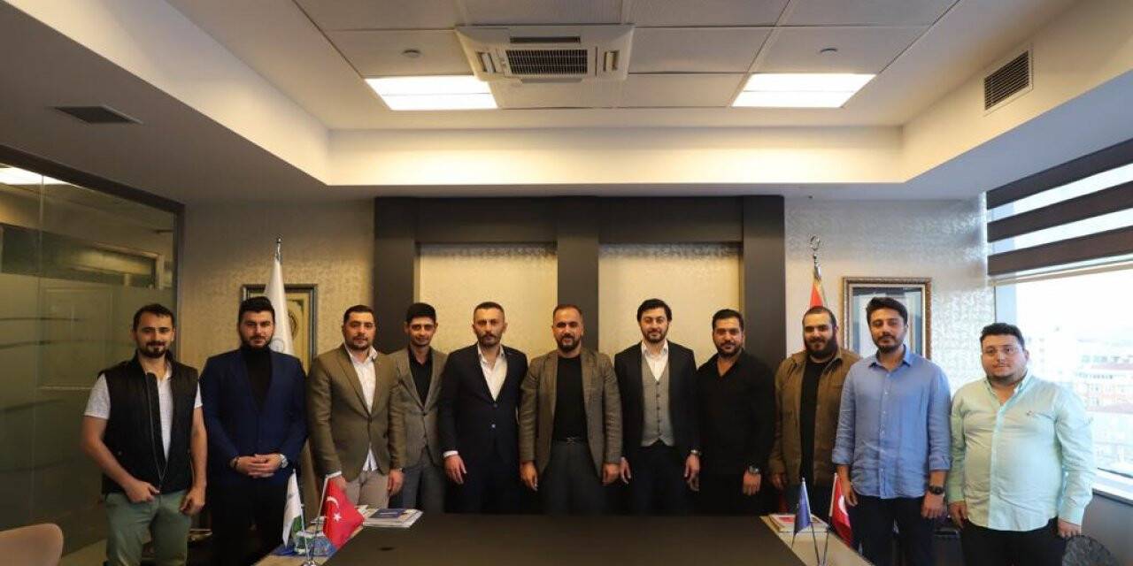 Genç ASRİAD olarak, hizmetkâr olmaya talibiz