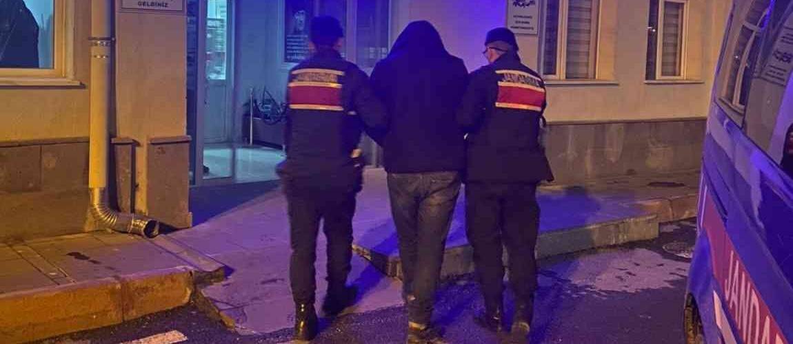 8 dosyadan aranıyordu yakalandı