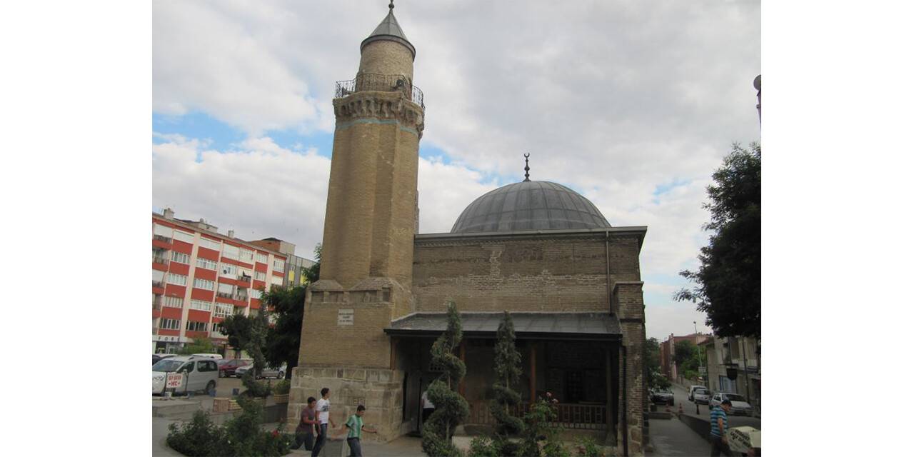 Hoca Hasan Mescidi yeniden ibadete açıldı