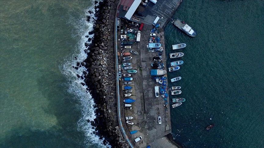 Batı Karadeniz'de balık avcılığına rüzgar engeli