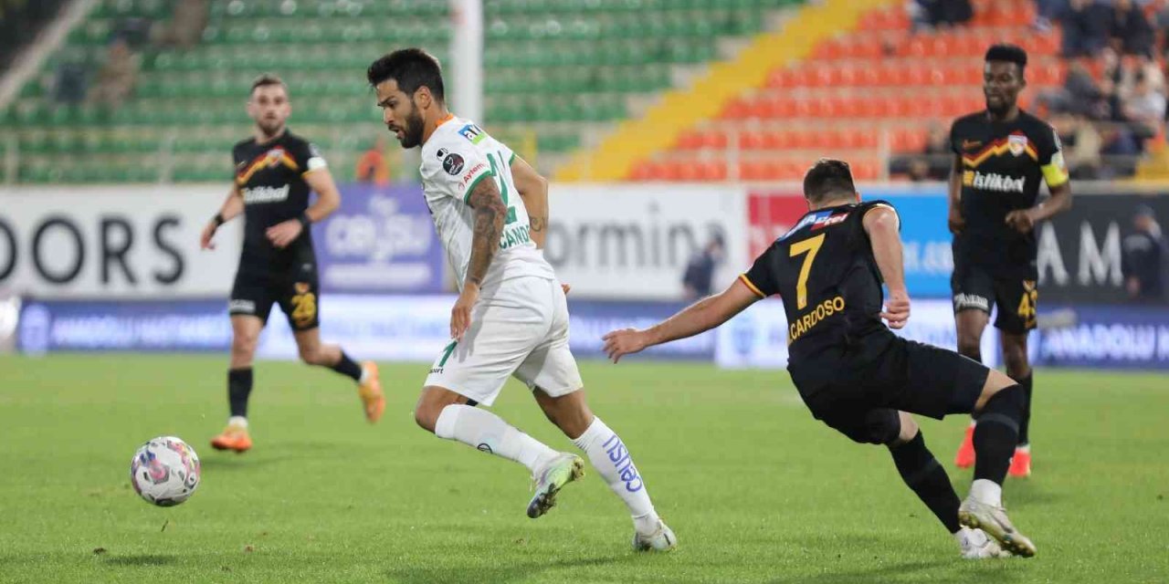 Spor Toto Süper Lig: Alanyaspor: 3 - Kayserispor: 1