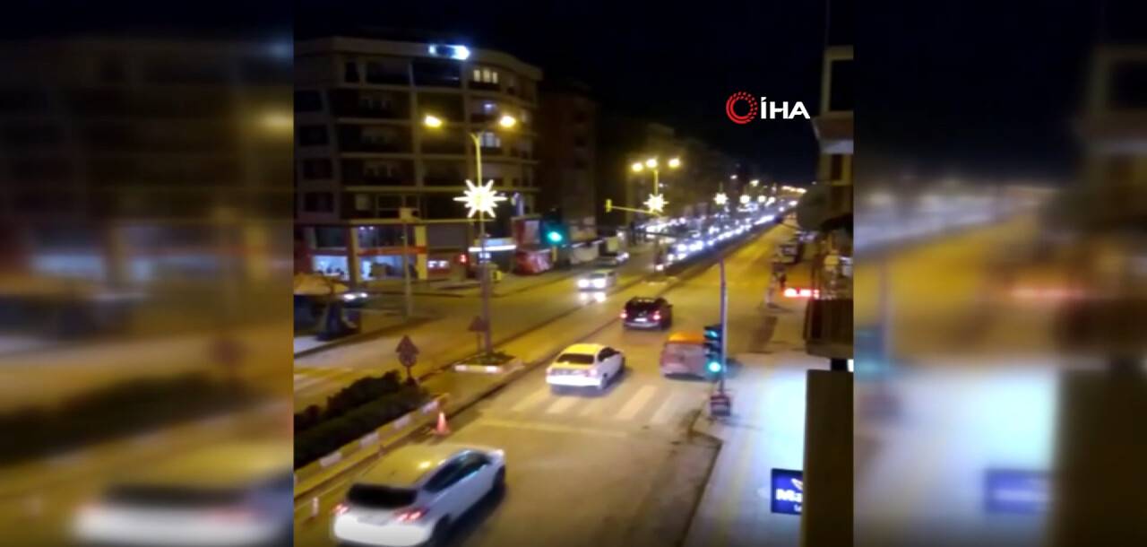 EYT kararını konvoy yaparak kutladılar