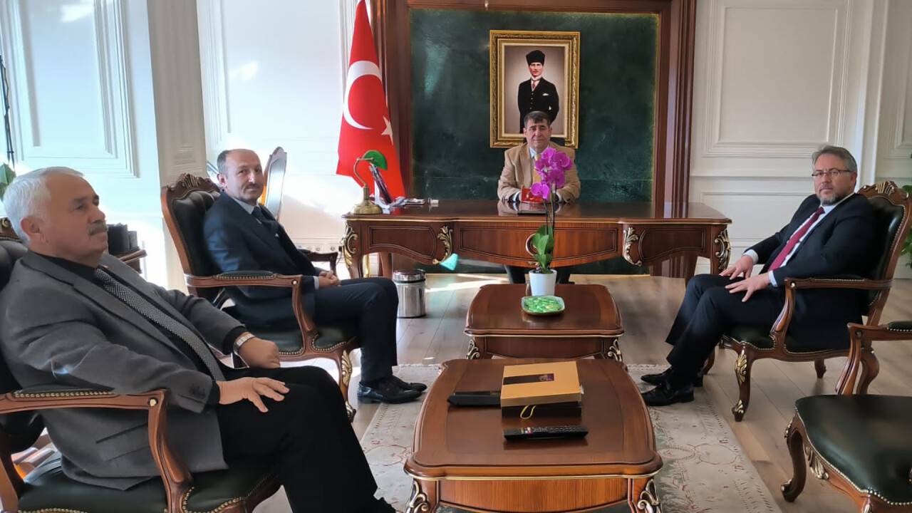 Kaymakamlara “Bizim Okulumuz” web sistemi şifreleri takdim edildi