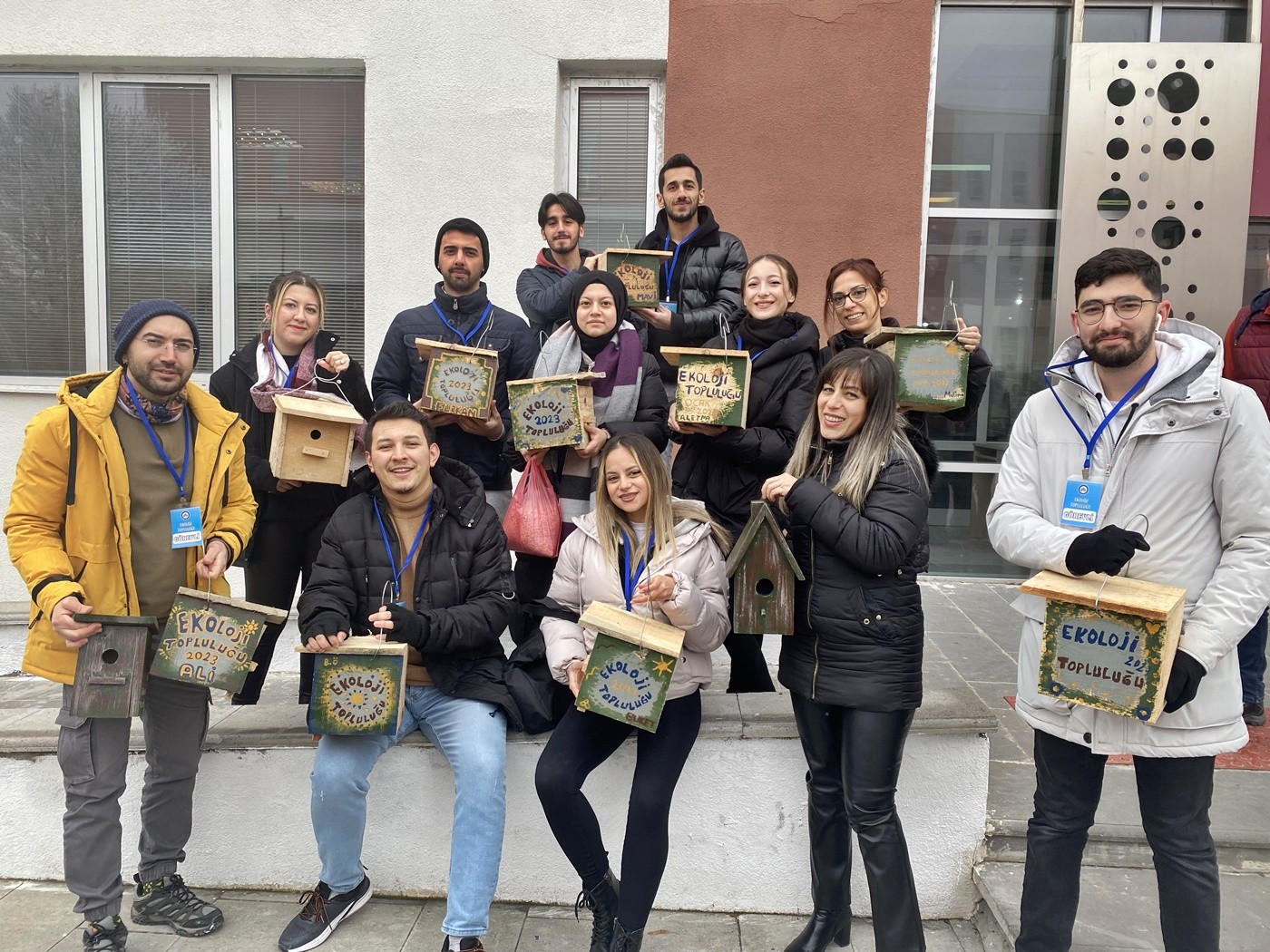 Çankırı'da üniversite öğrencileri kampüsü kuş evleriyle donattı