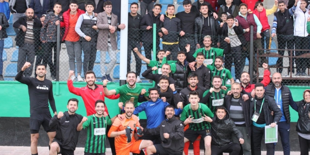 Sarayönü Belediyespor ilk yarıyı üstte bitirdi