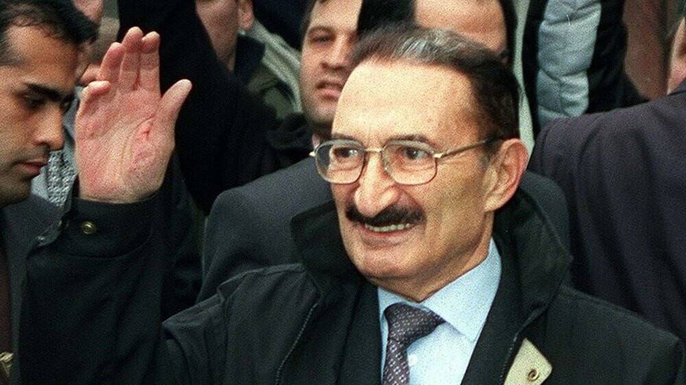 CHP’den "Bülent Ecevit" ismine ret