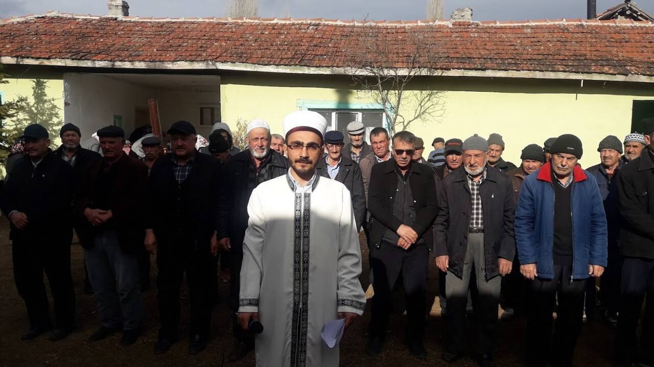 Köylüler yağmur duasına çıktı