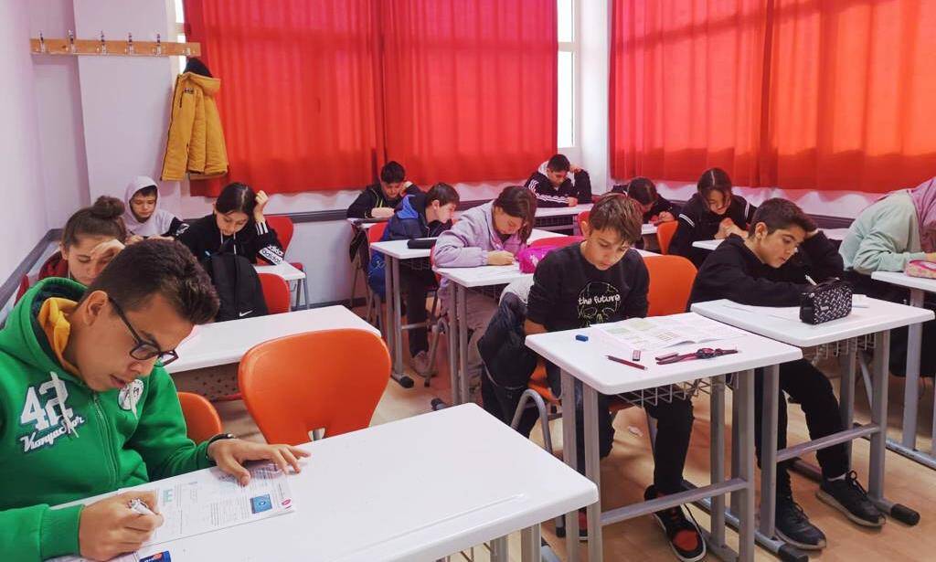 Yalçın Öğretim Kursları Bursluluk Sınavı’na yoğun katılım