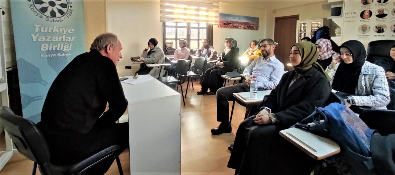 Yazarlık Atölyesi'nde bu hafta Bekir Biçer ders verdi