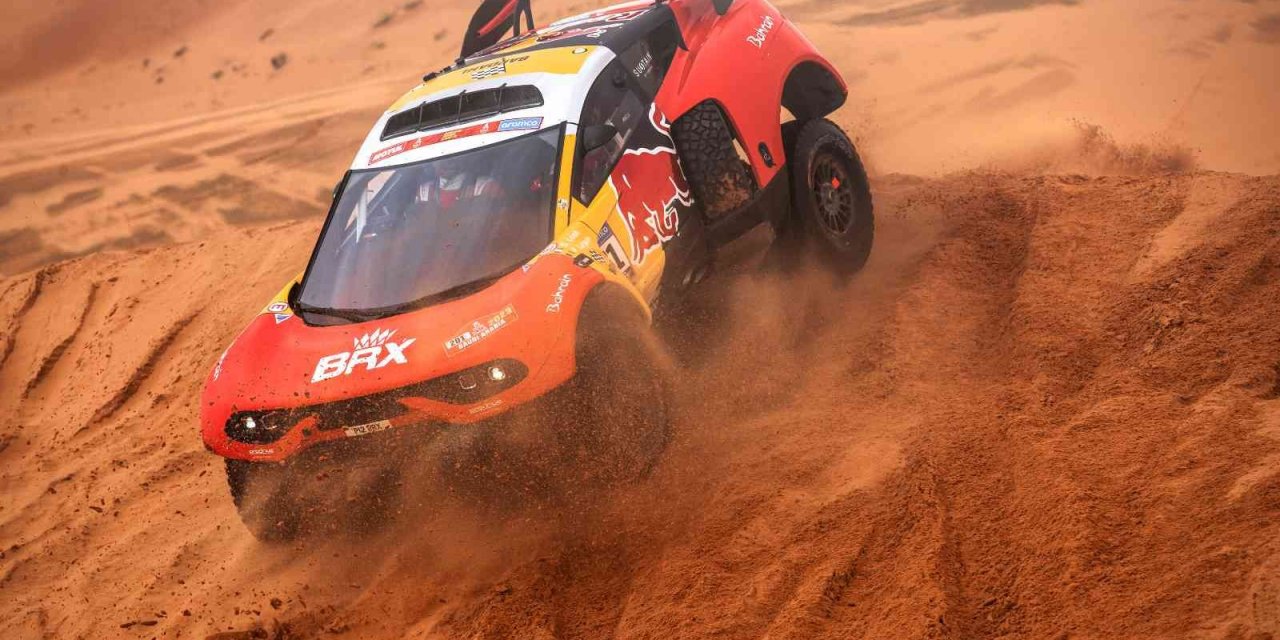 Dakar Rallisi’nin 10. etabını Sebastien Loeb kazandı