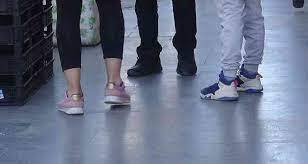 Ayak baş parmağı eğriliği kadınlarda 10 kat fazla görülüyor