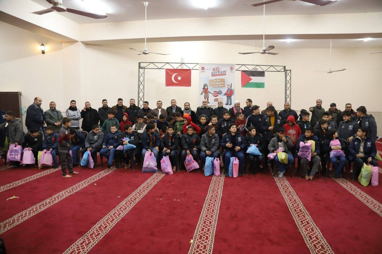 Konya’dan Filistinli öğrencilere yardım