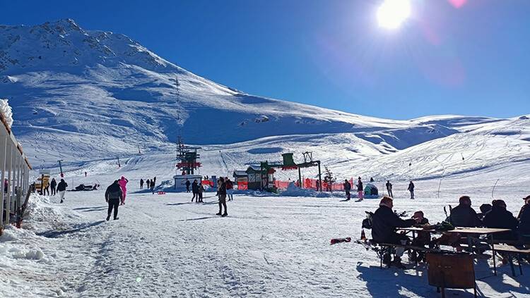 Yarıyılda tatilcilerin kayak tercihi Antalya