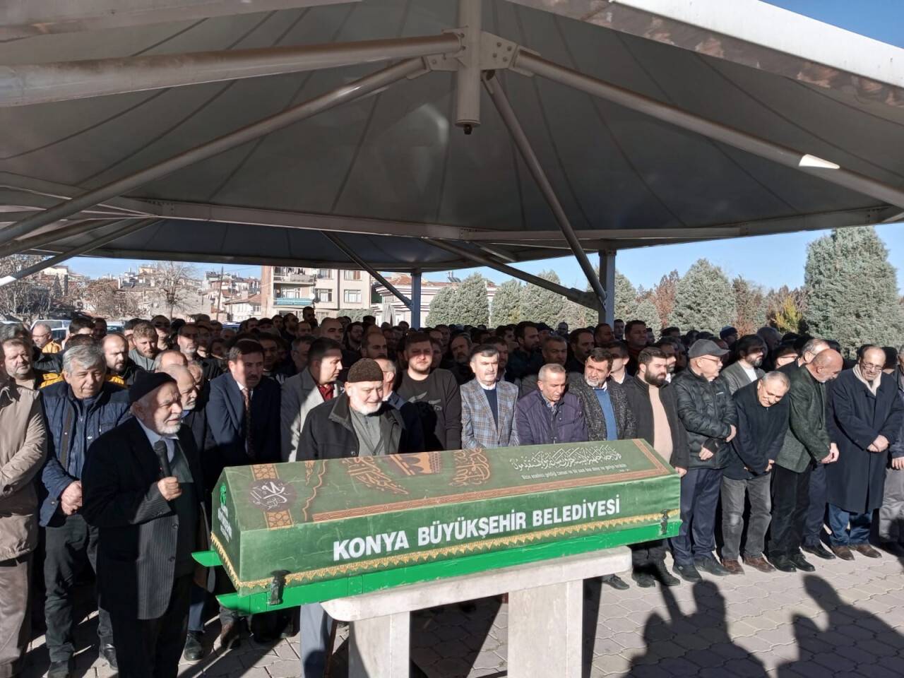 Sun TV’nin sahibi Esat Duysak son yolculuğuna uğurlandı