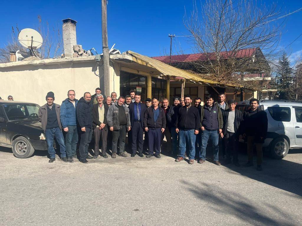 Çiftçiler eğitim toplantısında bir araya geldi