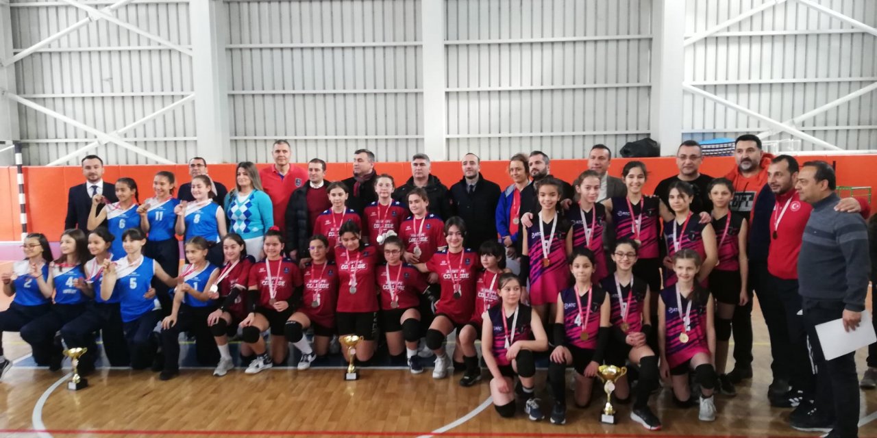 Küçükler Voleybol İl Birinciliği sona erdi