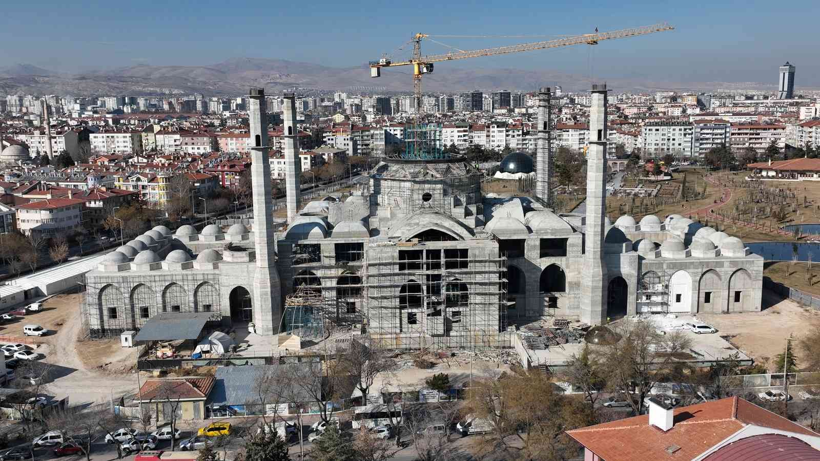 Konya'da Millet Bahçesi Ulu Camii inşaatı hızla yükseliyor