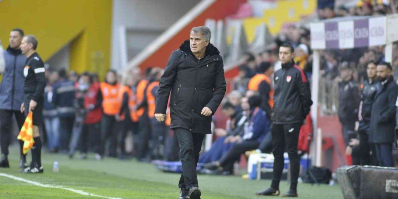 Şenol Güneş: "2-0 kazandık ama 3 oyuncu kaybettik"