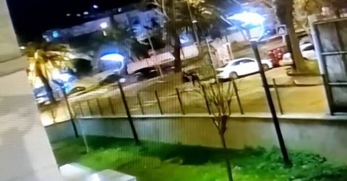 İstanbul'da dehşet: Yolda yürüyen şahıs bıçakla gasp edildi