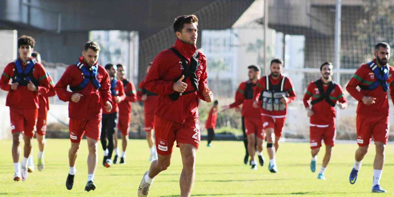 Karşıyaka, 1922 Konyaspor maçının hazırlıklarına başladı