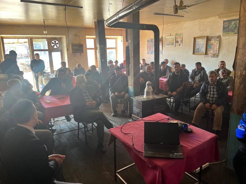 Beyşehir’de çiftçi eğitim toplantıları devam ediyor