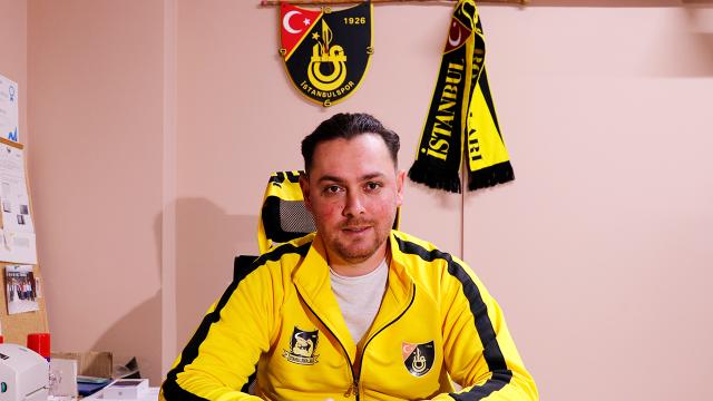 İstanbulspor'un sosyal medyada gündem olan "vefalı taraftarı" takımını yalnız bırakmıyor
