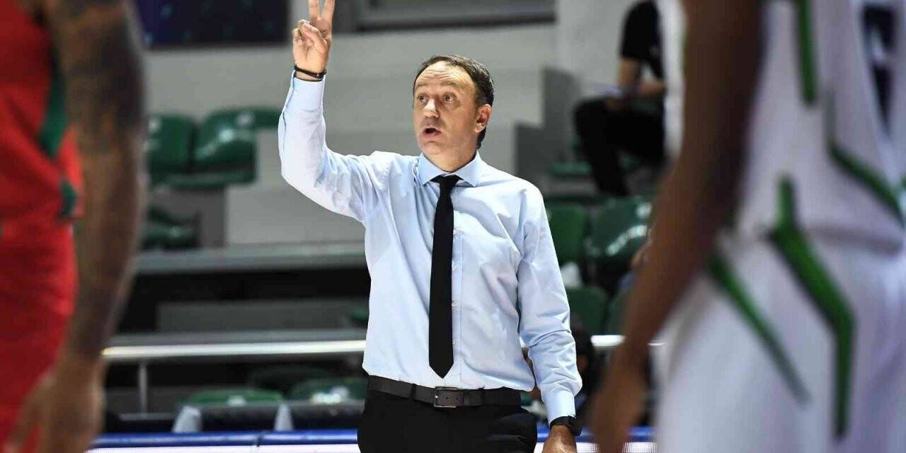 Tofaş'a Konyaspor maçı öncesi  yeni hoca