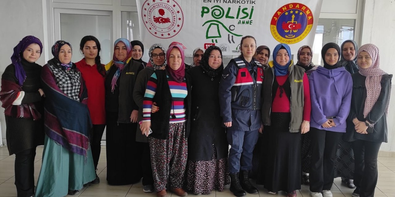 Jandarma annelere "UYUMA" projesini anlattı