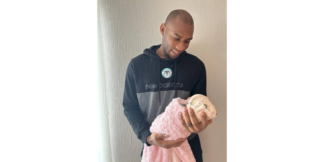 Rasheed Sulaimon’ın  çocuğu oldu