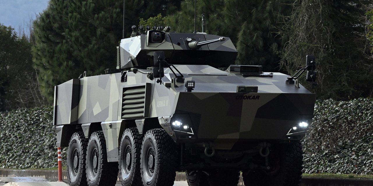 Türkiye'nin yerli motorlu ilk 8x8 aracı "Arma II" göreve hazır