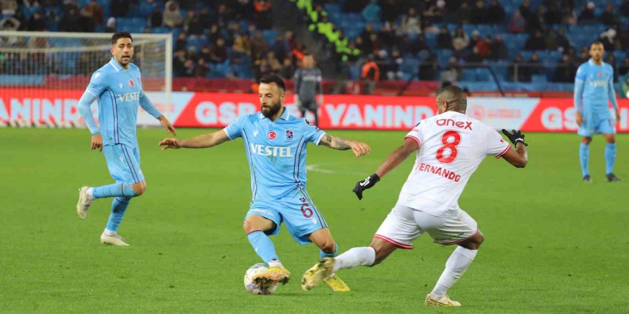 Trabzonspor: 2 -  Antalyaspor: 0