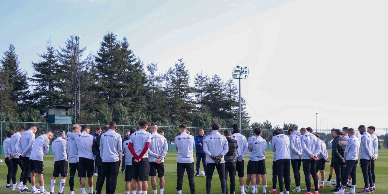 Deplasman fobisi Trabzonspor’u şampiyonluk yarışından uzaklaştırdı