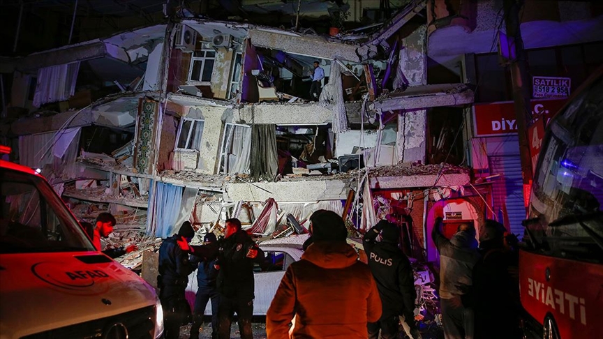 Adana’da ölü sayısı 60’a, yaralı sayısı 854’e yükseldi